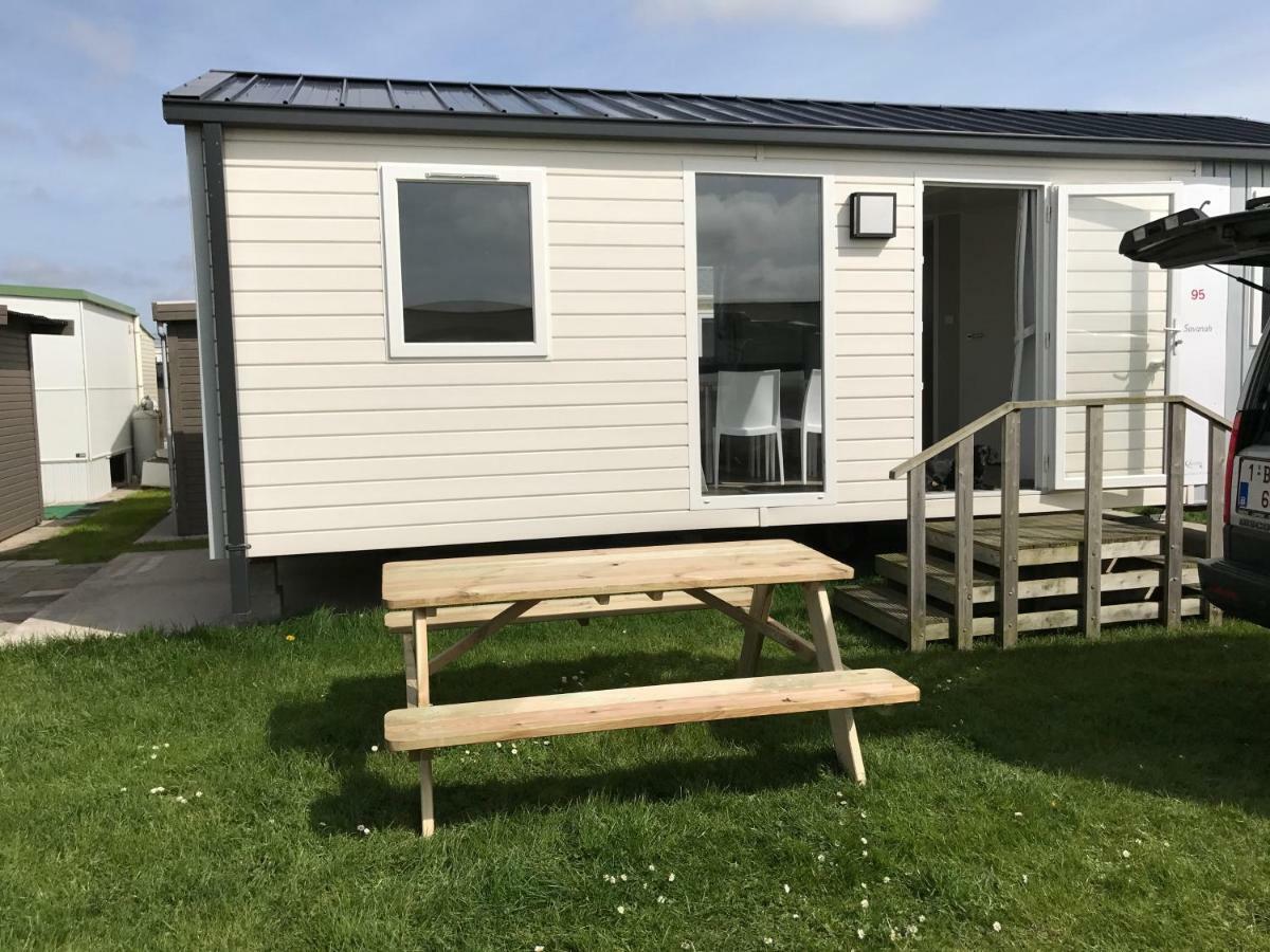 Caravan Middelkerke Hotel Exterior photo